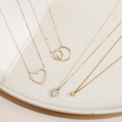 Stunning 18K Gold Dainty Romantic Heart Necklaces
