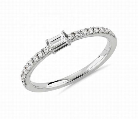 Fine Jewelry 925 Sterling Silver Ring with Green or White Stones and 18K Gold Plating