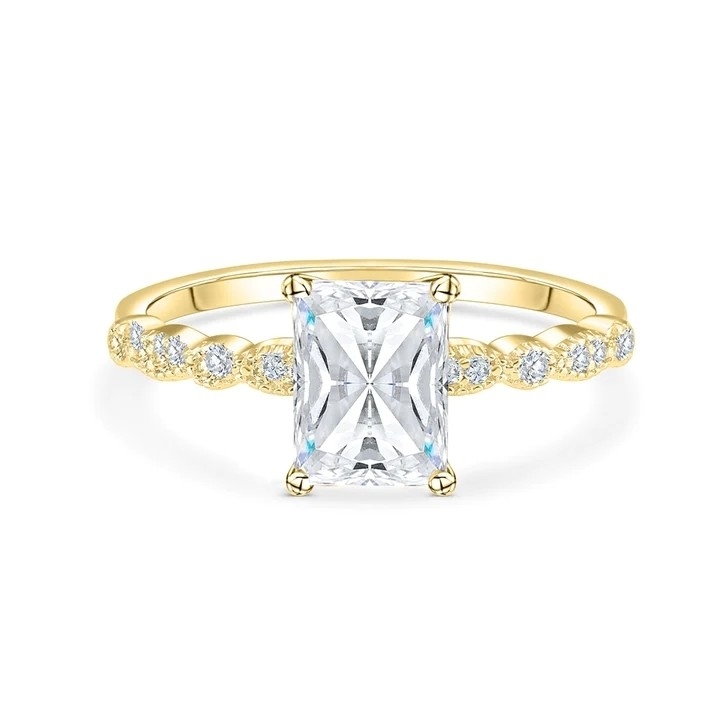 Vintage Handmade 18K Gold Baguette Cut Stone Engagement Ring Vintage Style for Women