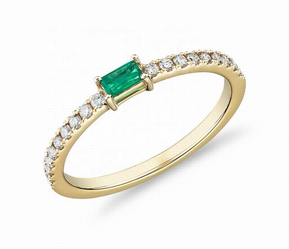Fine Jewelry 925 Sterling Silver Ring with Green or White Stones and 18K Gold Plating