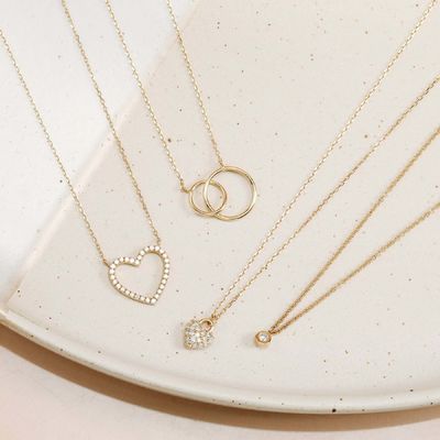 Stunning 18K Gold Dainty Romantic Heart Necklaces